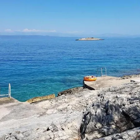 Kety - Three Bedroom With Terrace Villa Prigradica