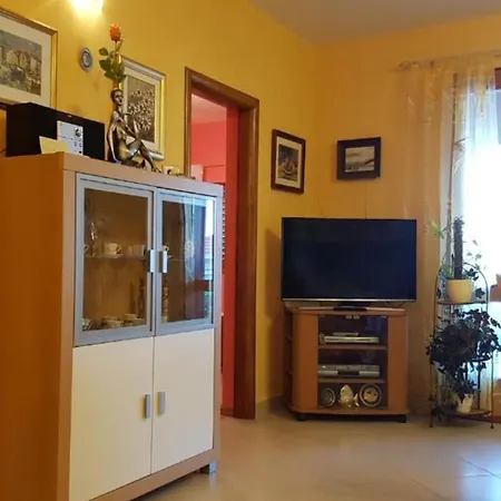 Villa Kety - Three Bedroom With Terrace Prigradica