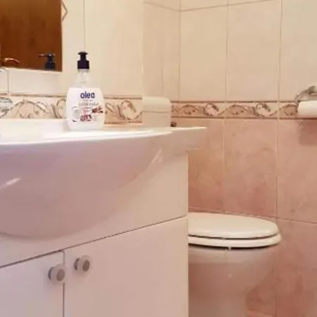 Kety - Three Bedroom With Terrace *