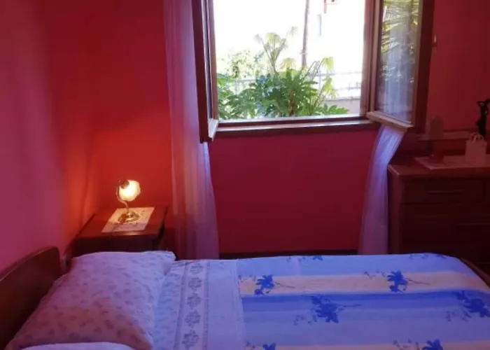 Kety - Three Bedroom With Terrace ヴィラ